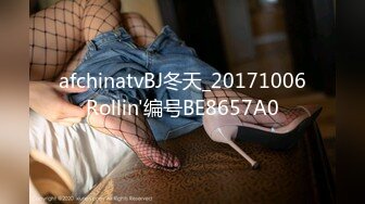 夜总会女厕全景偷拍长发飘逸的白裙美妞 抬起大屁股展示她的大肥鲍鱼