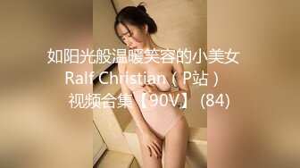 跟随抄底青春美少女 对蓝色情有独钟啊 不仅外面蓝 里面也蓝